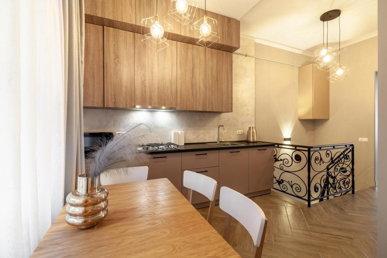 Avangard Saint Teodora III Apart Лвив Екстериор снимка