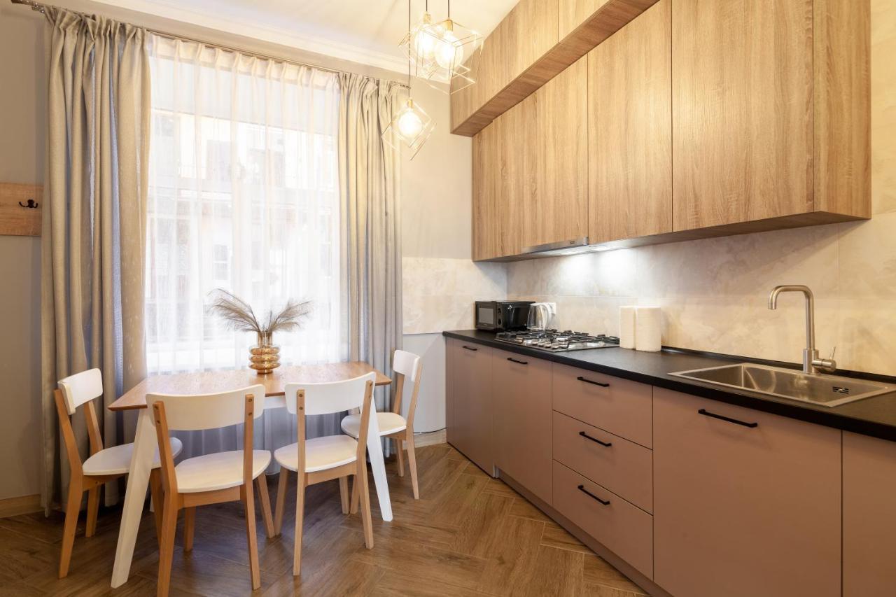 Avangard Saint Teodora III Apart Лвив Екстериор снимка